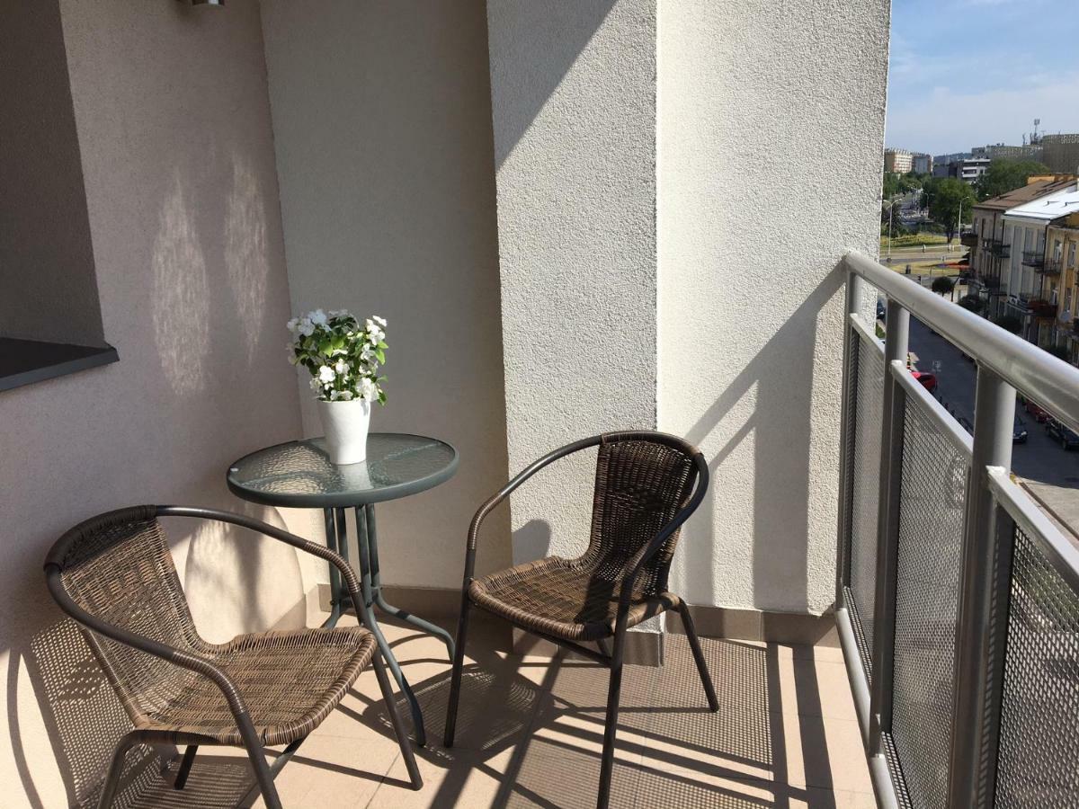 Family & Business Sauna Apartments Rynek Centrum Downtown - 2 Bedroom With Private Sauna, Balcony, Parking Кельце Экстерьер фото