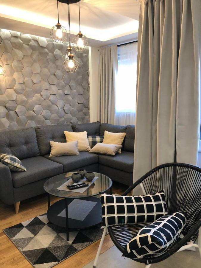 Family & Business Sauna Apartments Rynek Centrum Downtown - 2 Bedroom With Private Sauna, Balcony, Parking Кельце Экстерьер фото