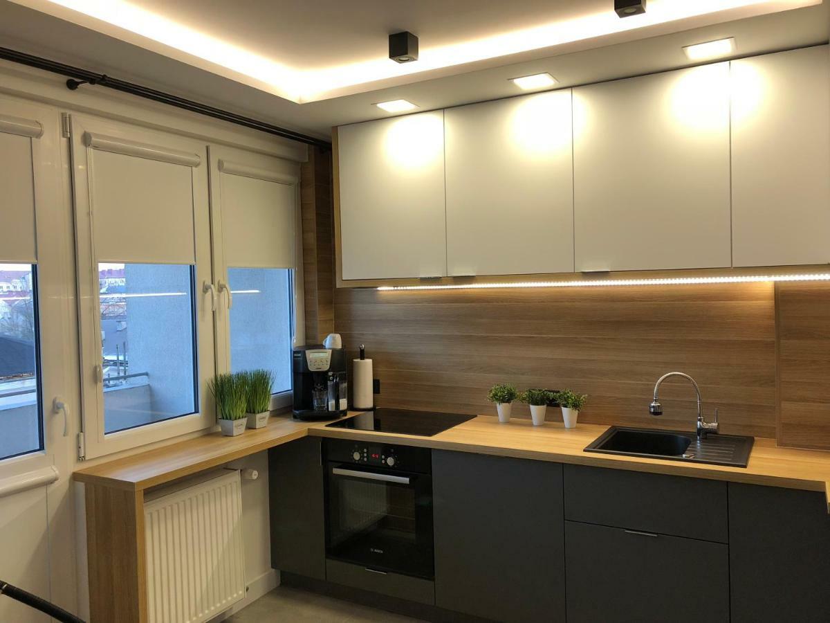 Family & Business Sauna Apartments Rynek Centrum Downtown - 2 Bedroom With Private Sauna, Balcony, Parking Кельце Экстерьер фото