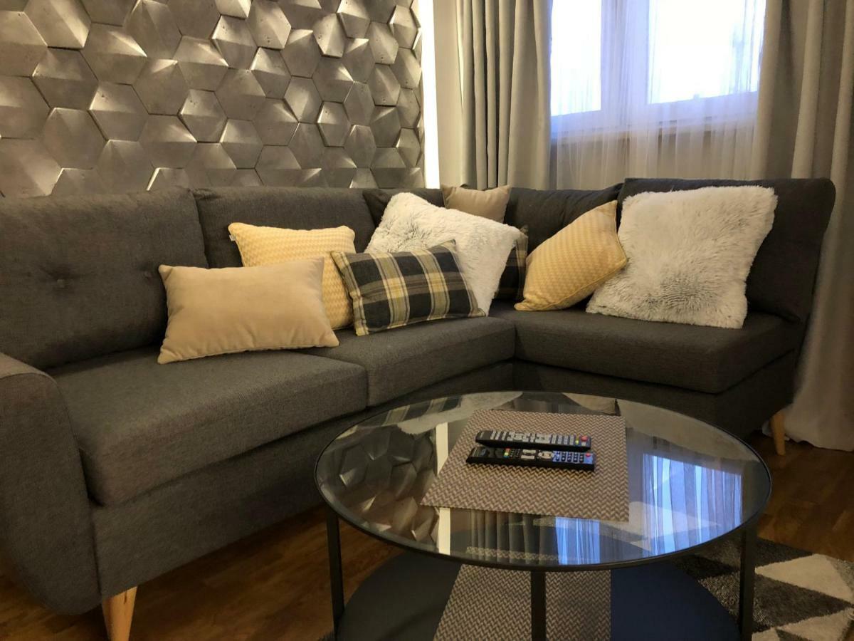 Family & Business Sauna Apartments Rynek Centrum Downtown - 2 Bedroom With Private Sauna, Balcony, Parking Кельце Экстерьер фото