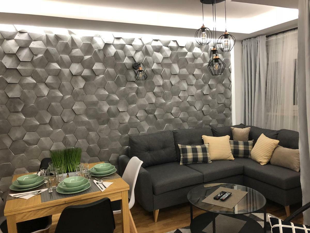 Family & Business Sauna Apartments Rynek Centrum Downtown - 2 Bedroom With Private Sauna, Balcony, Parking Кельце Экстерьер фото