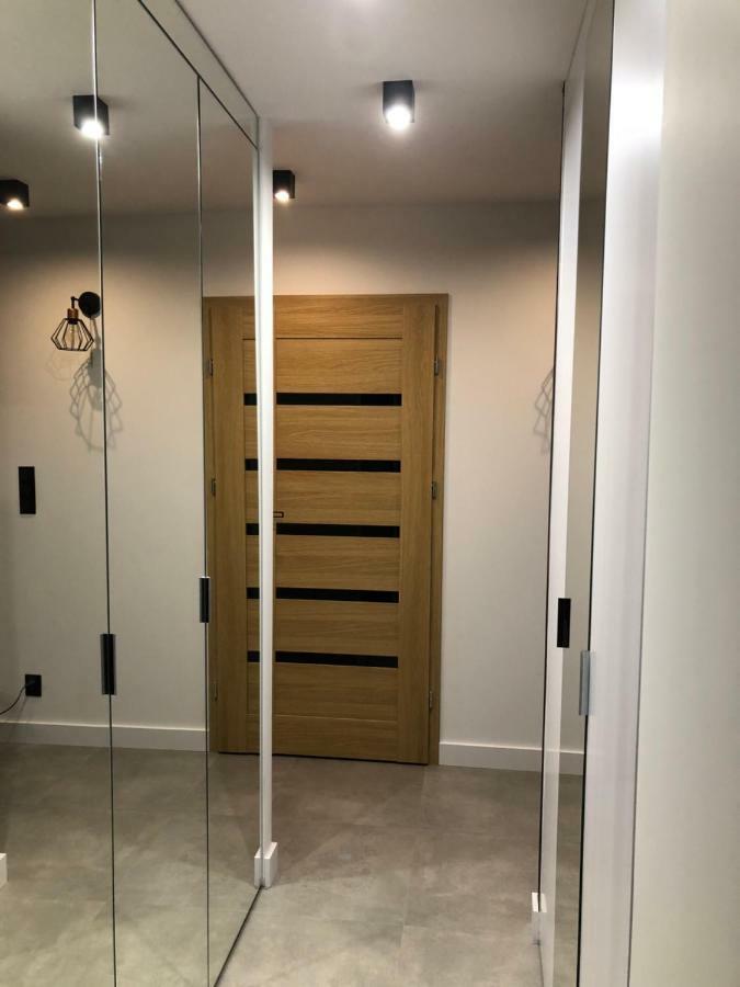 Family & Business Sauna Apartments Rynek Centrum Downtown - 2 Bedroom With Private Sauna, Balcony, Parking Кельце Экстерьер фото